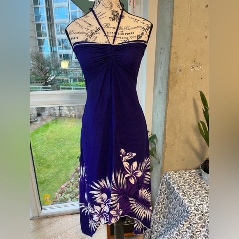 Beautiful purple floral halter dress from Hawaii size Extra Large